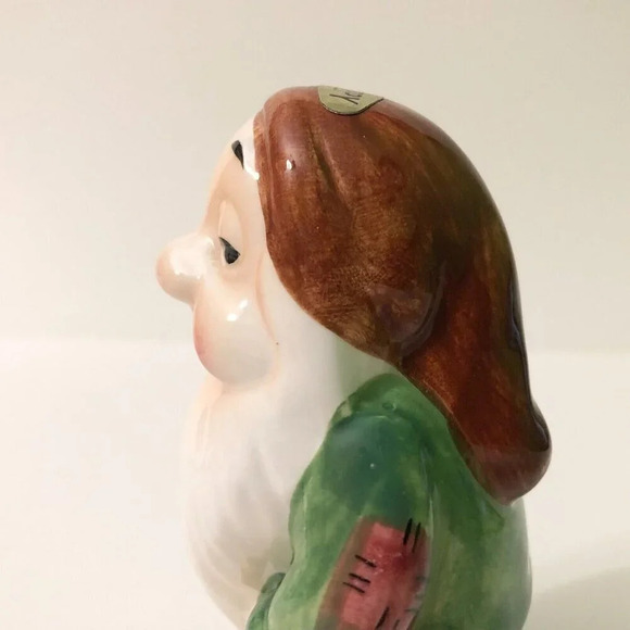 Vintage Walt Disney Sleepy Ceramic Figurine Snow  White Japan 5 Inch Tall - Picture 8 of 16
